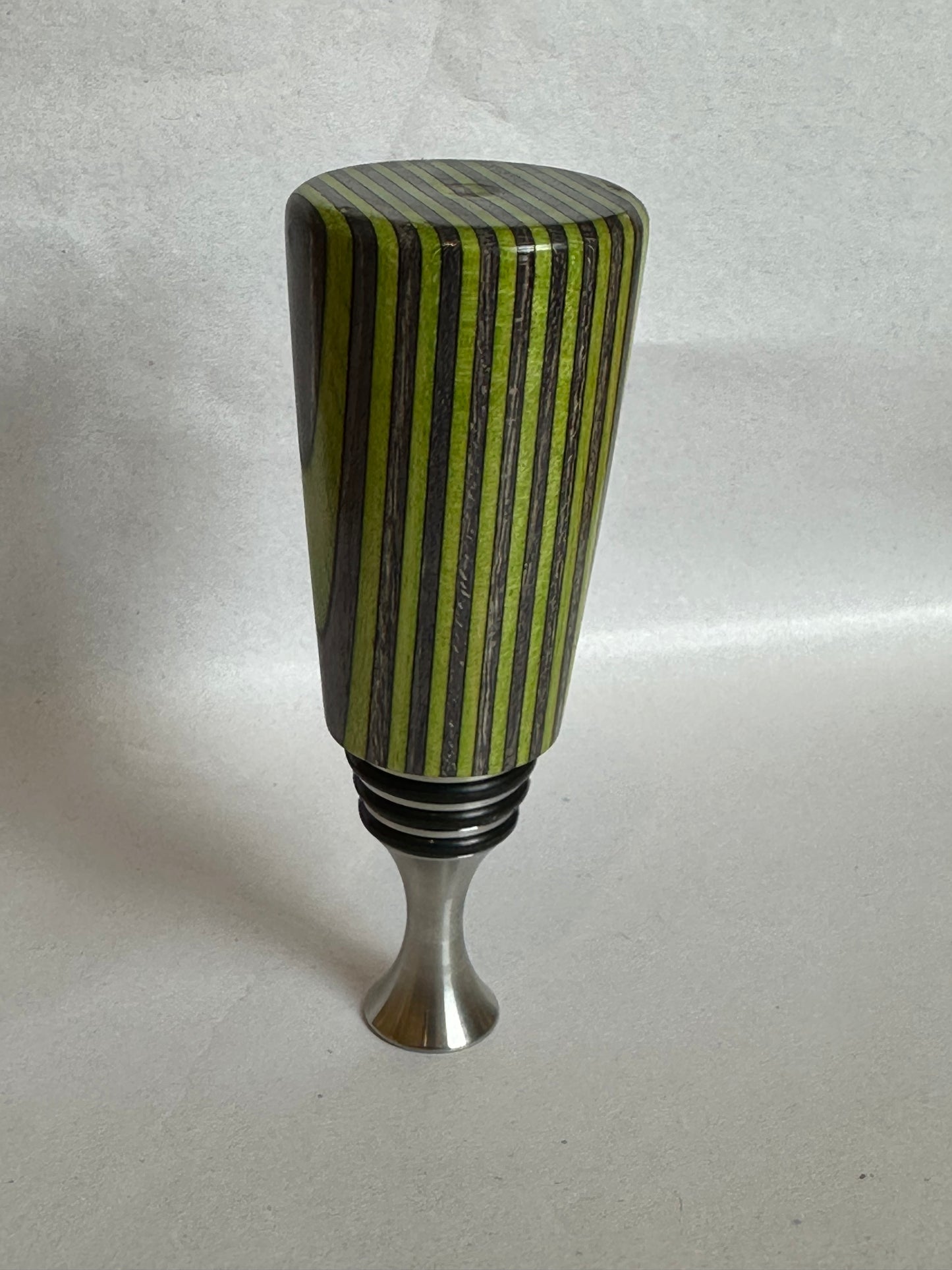 Emerald Arrow Bottle Stopper