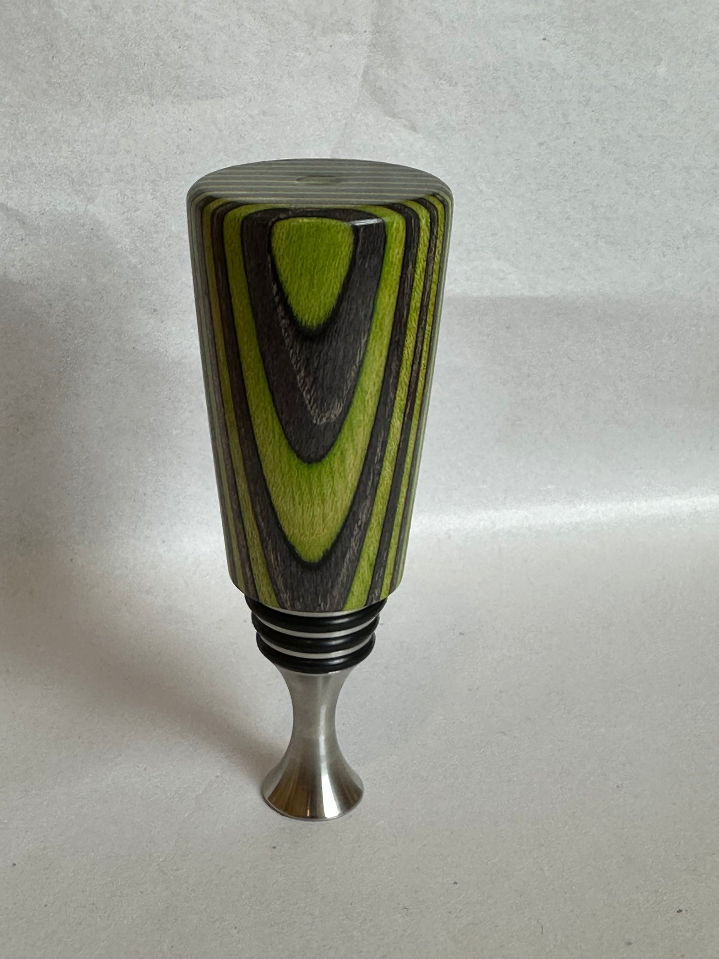 Emerald Arrow Bottle Stopper