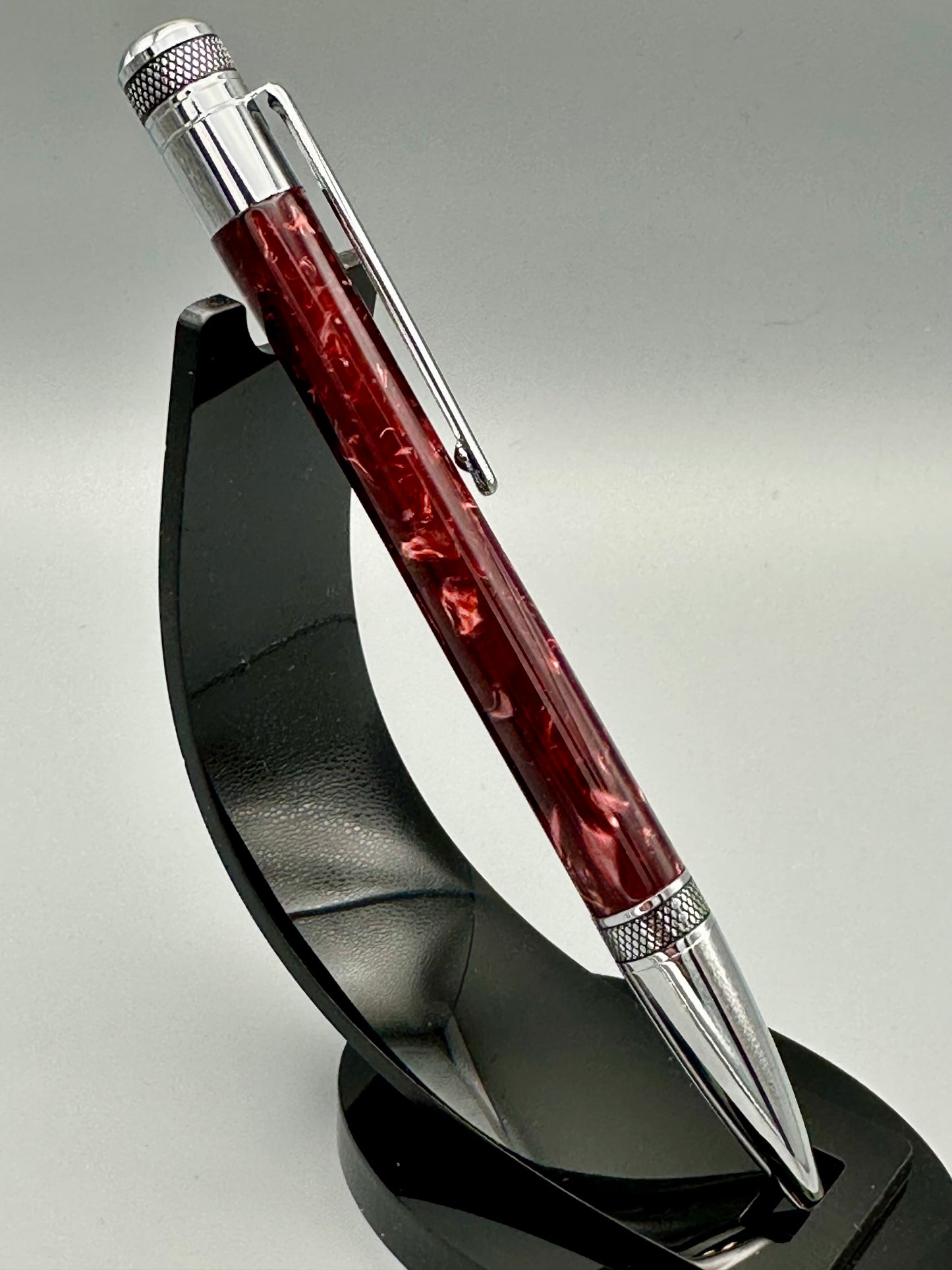 Chaotic Wine Twist Pen